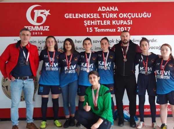 Kız Futsal Takımımız Göğsümüzü Kabarttı